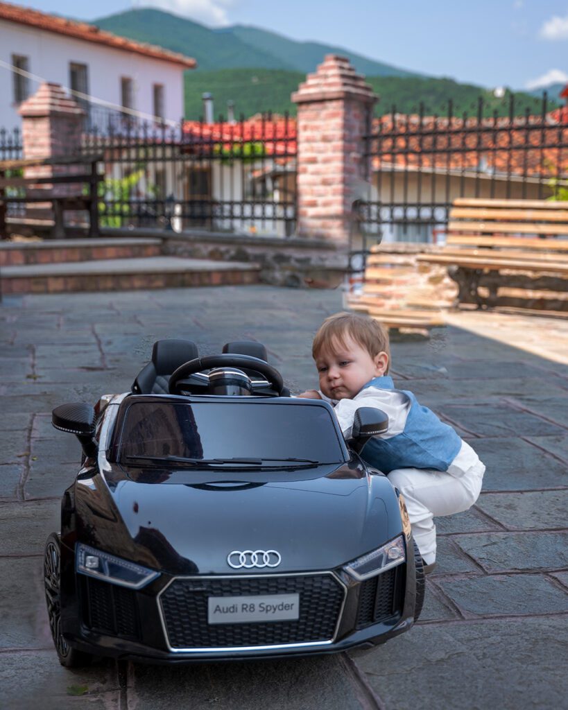 Καλλιτεχνική φωτογραφία βάπτισης στην Πτολεμαΐδα από την Digital Creations - Φωτογράφος βάπτισης