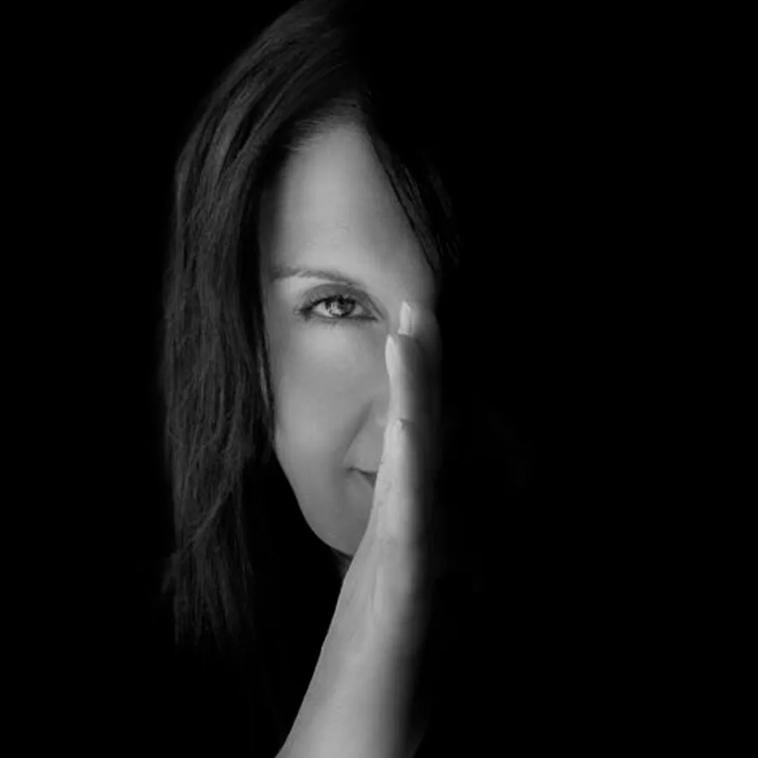 Ασπρόμαυρη Φωτογραφία πορτραίτου Μρίας